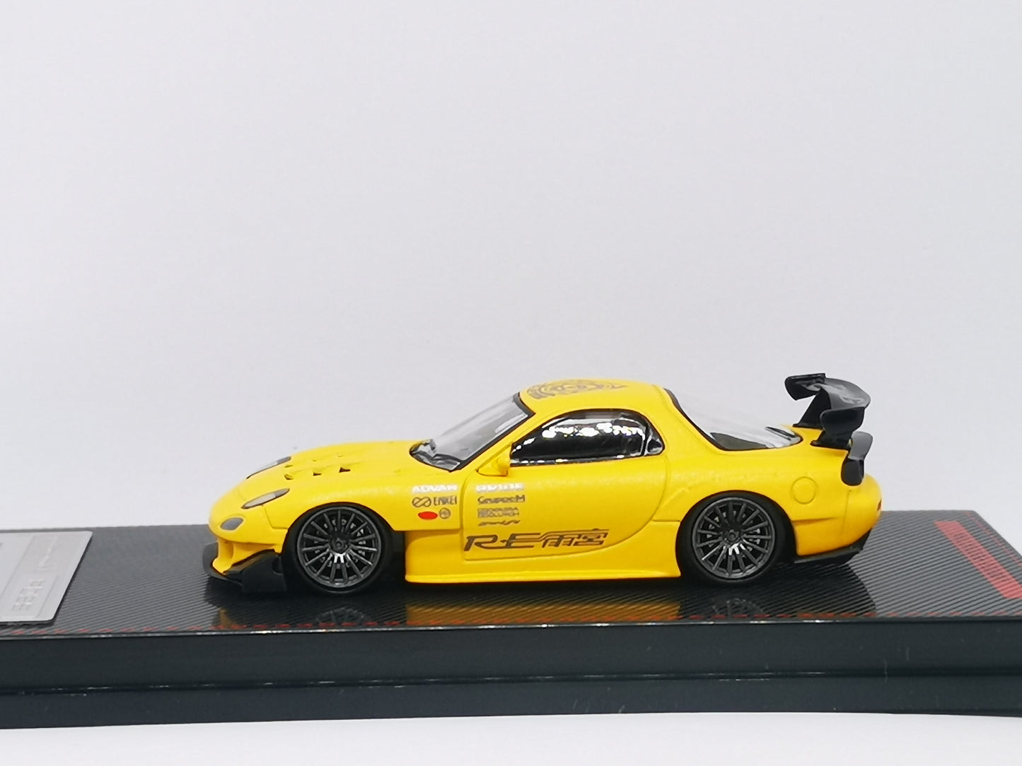 Ignition Model 1:64 Scale Mazda RX7 FD3S RE Amemiya Matte Yellow Ignition Mode