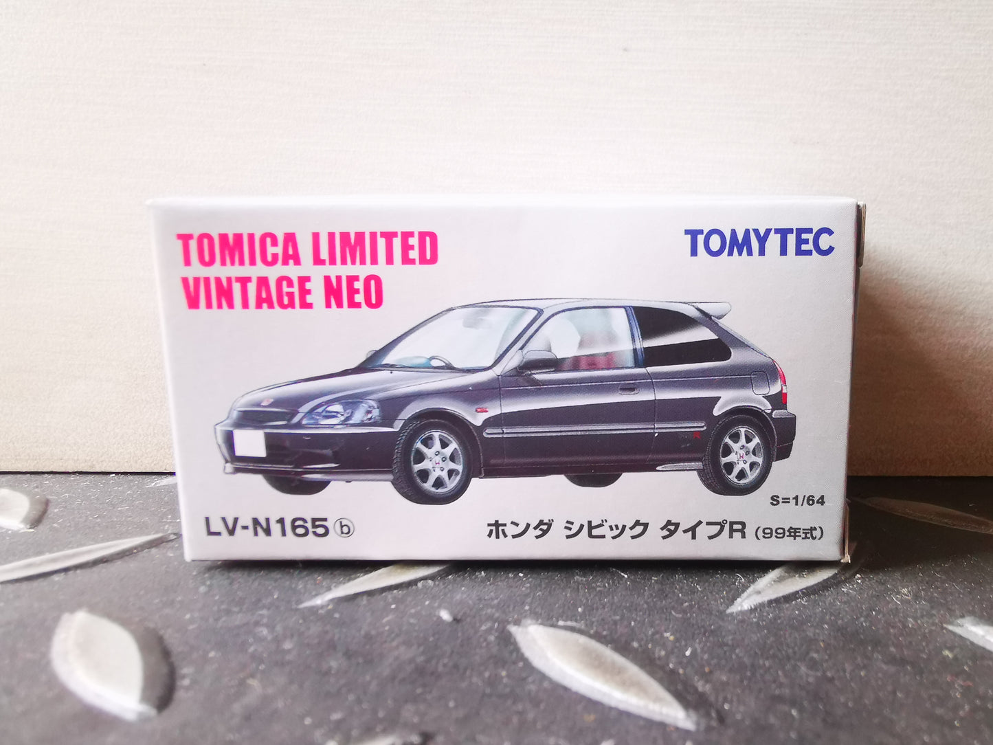 Tomica Limited Vintage Neo LV-N165b Honda Civic EK9 TypeR Black 99