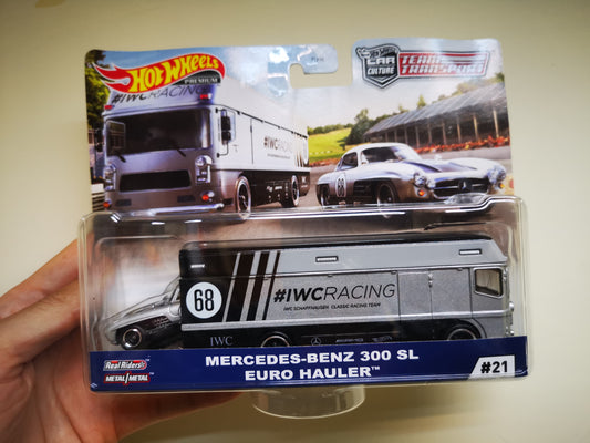 Hot Wheels Team Transporter Mercedes Benz 300 SL Euro Hauler