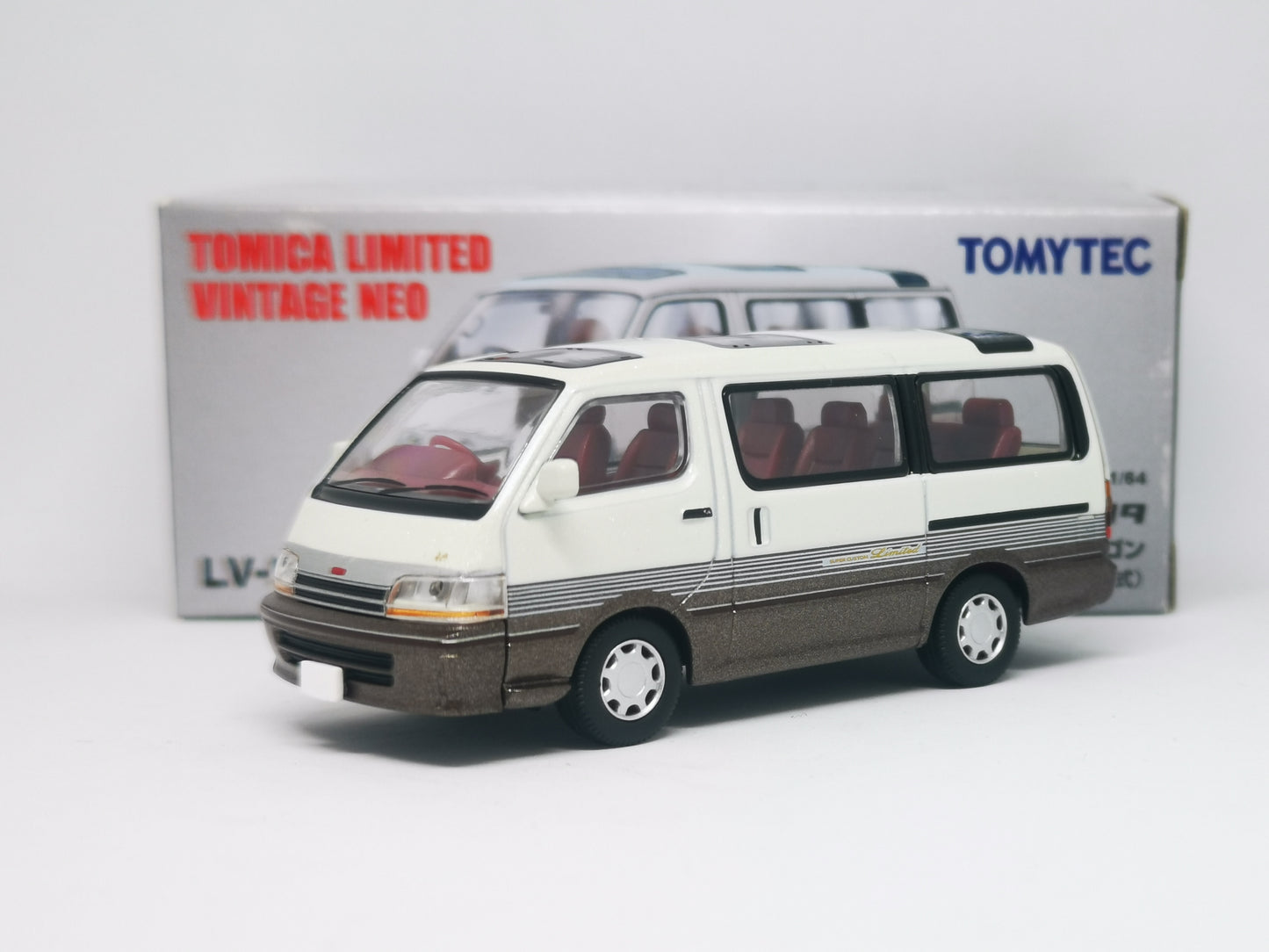 Tomica Limited Vintage Neo TOYOTA Hiace Wagon 2.4 Super Custom Limited 92 model (white / brown)