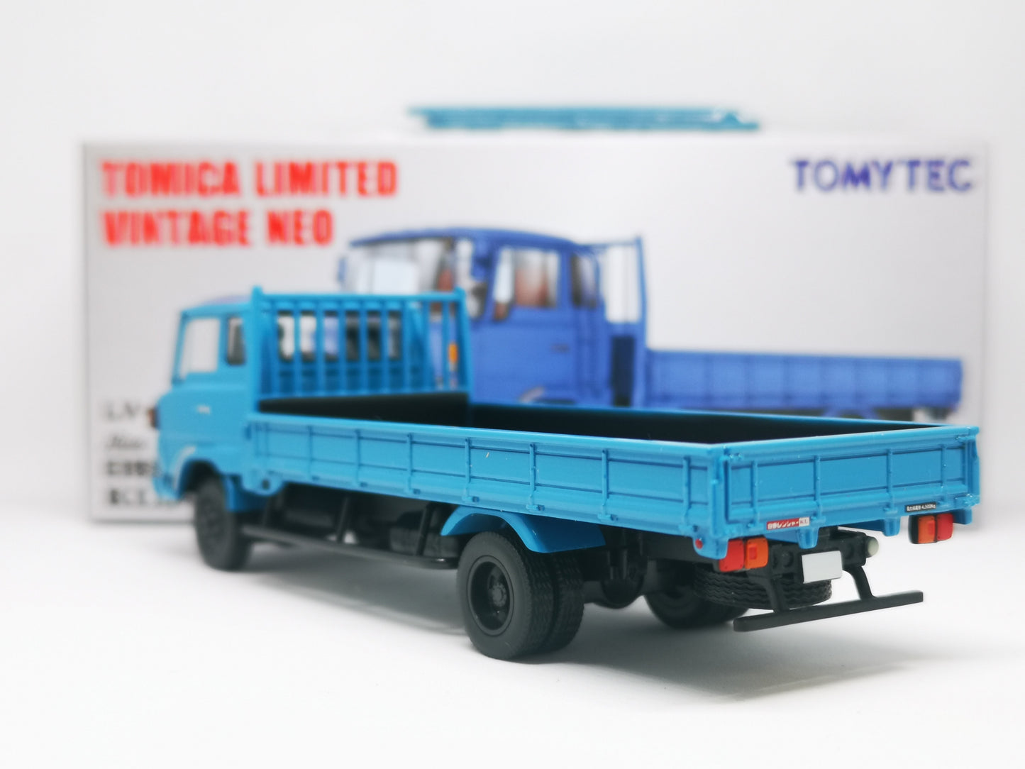Tomica Limited Vintage Neo LV-N162c Hino Ranger KL545 Takara Tomy