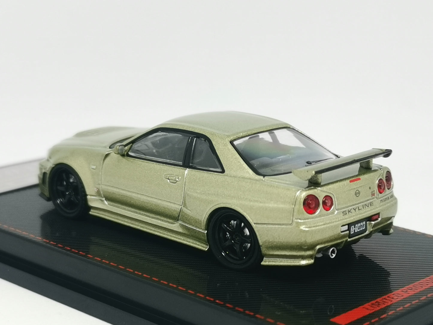 ignition model IG1873 Japan Exclusive 1:64 Nissan R34 GT-R Z-tune (Green Metallic)
