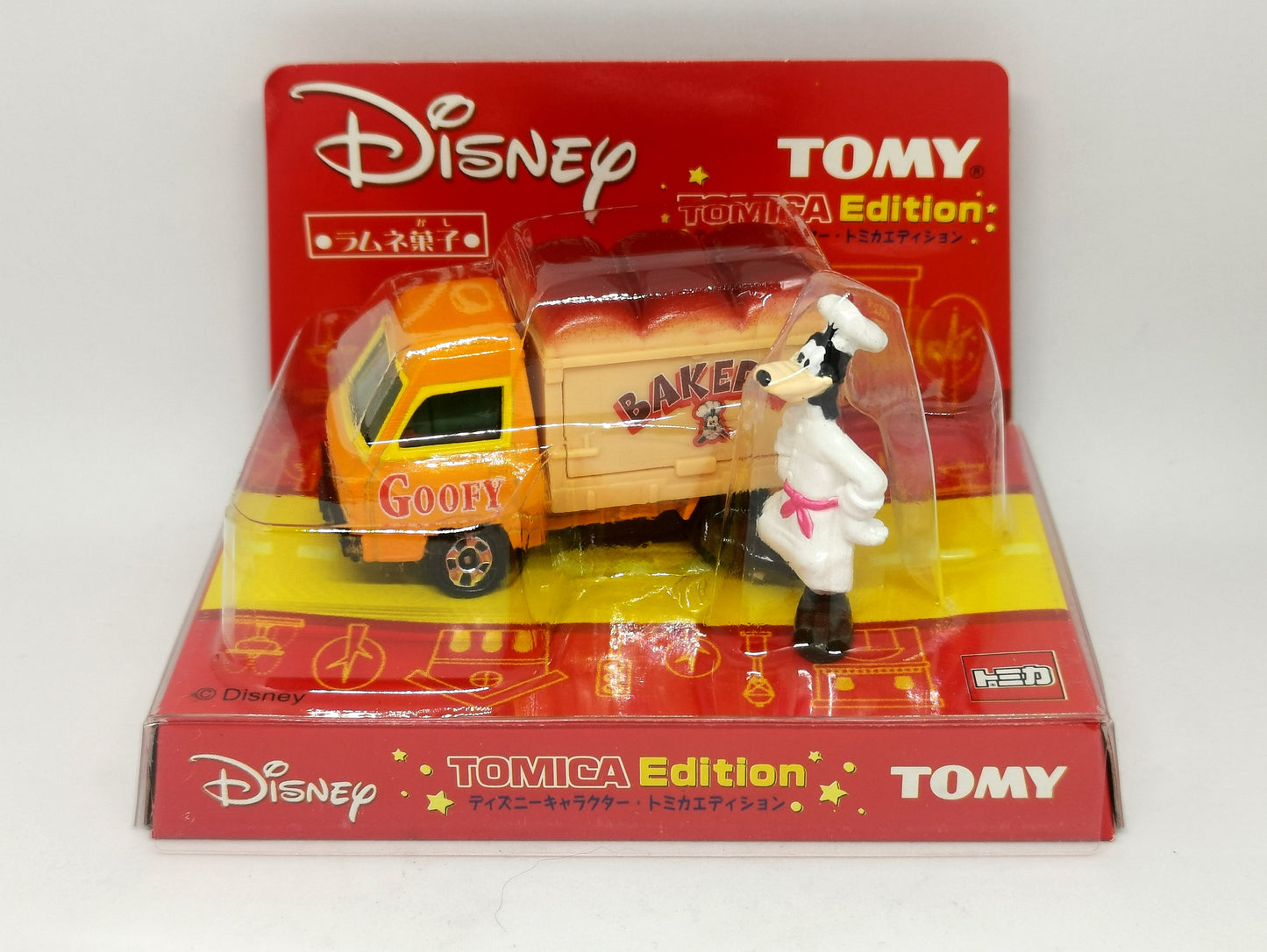Disney Tomica Christmas Edition Goofy Subaru Sambar Bakery Truck