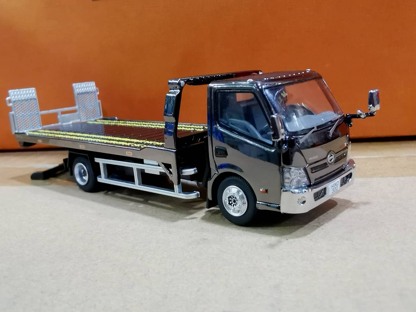 GCD #71 Hino 300 Flatbed Tow Truck 1:64 Scale exclusive color (chrome)