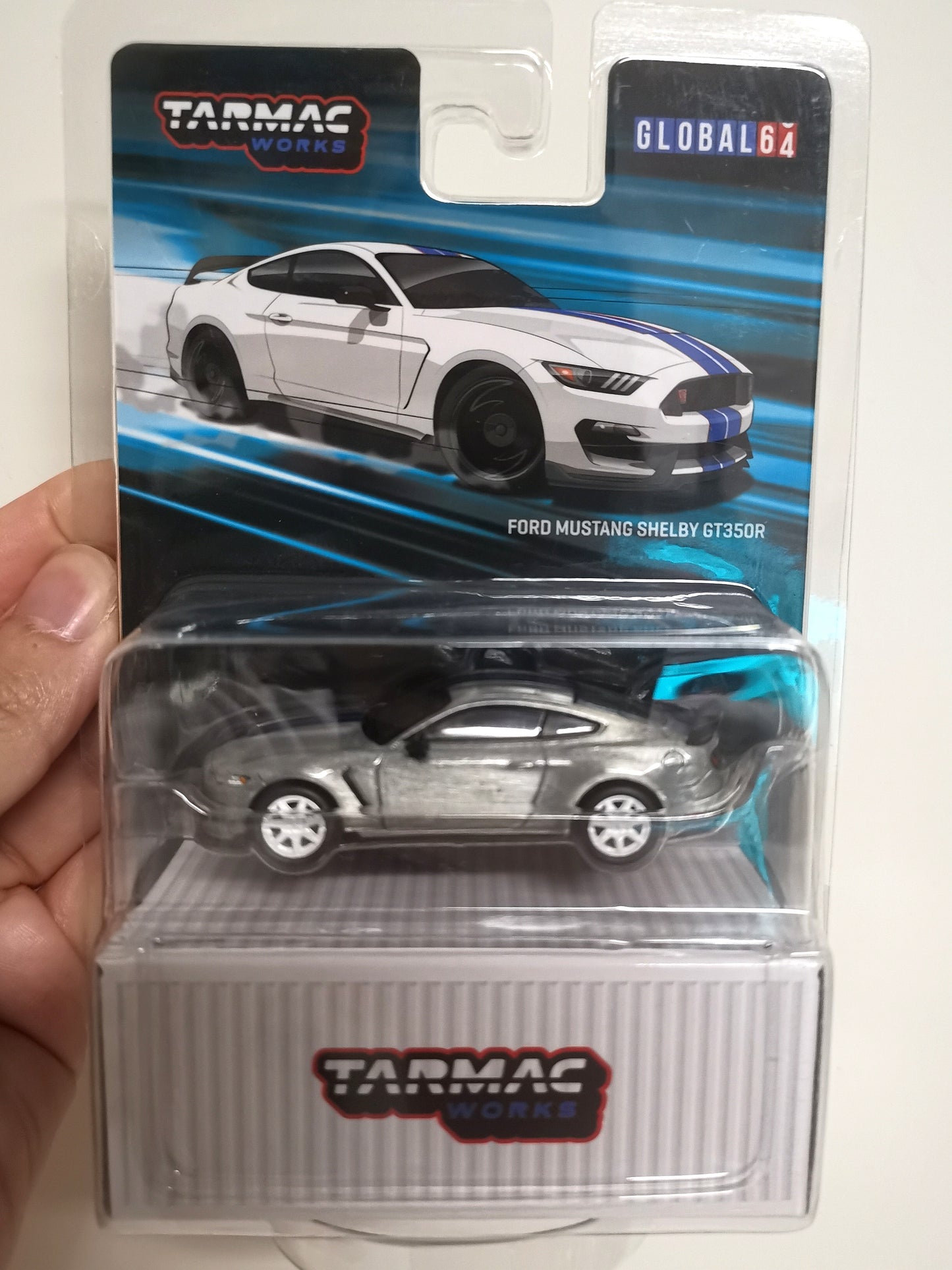 Tarmac Works Ford Mustang Shelby GT350R