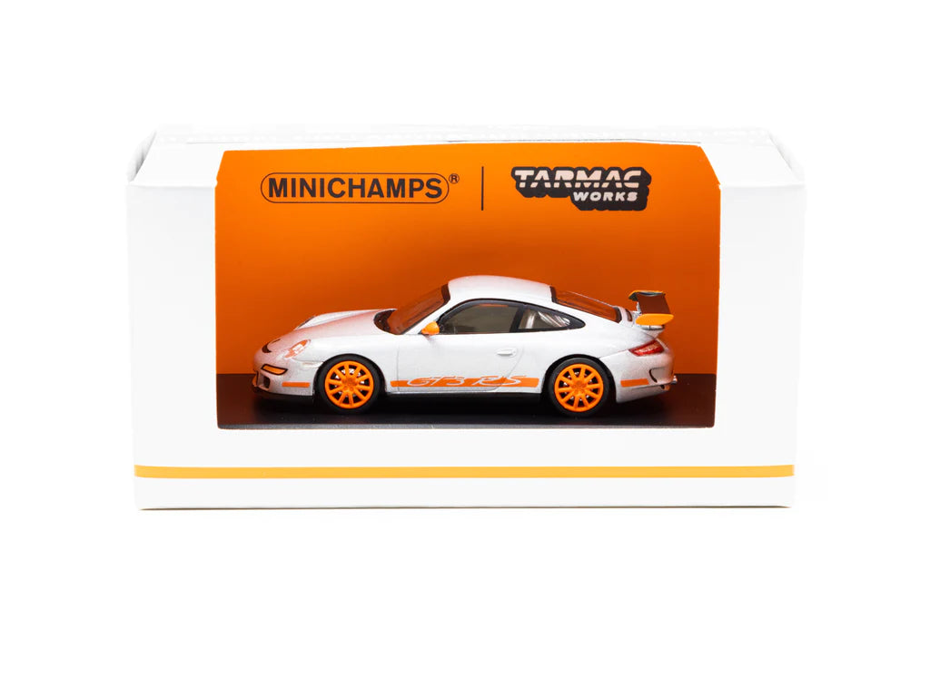 Tarmac Works x Minichamps Porsche 911 GT3 RS 2006
