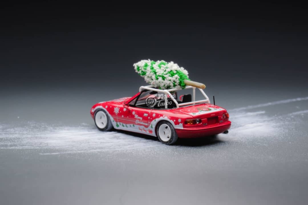 Micro Turbo 1:64 Scale Mazda MX-5 NA Roaster 2023 Christmas Edition [Red]